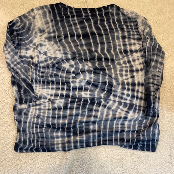 Lululemon Women's Oversized Pima Cotton Top Deep Blue Tie Dye, Size 16 - Picture 3 of 4
